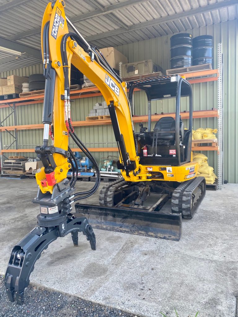 DHRS02-JCB